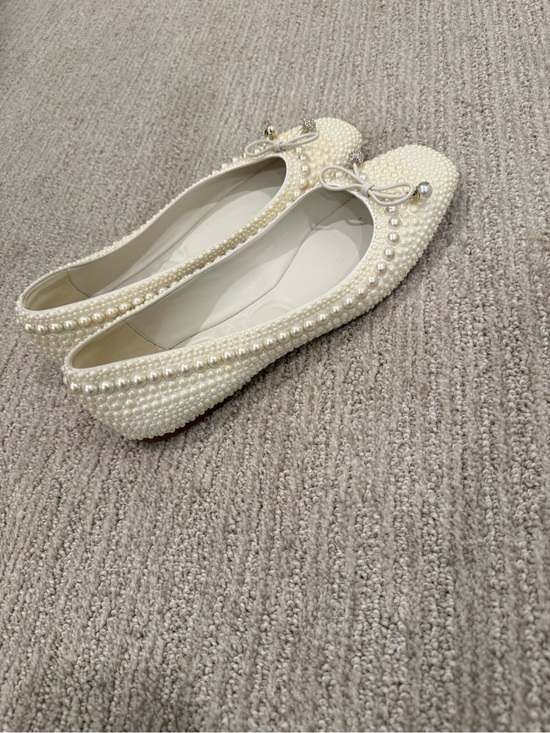 Jimmy Choo Shoes - Jimmy Choo Pearl-Embellished Women’s Ballet Flats - Ivory